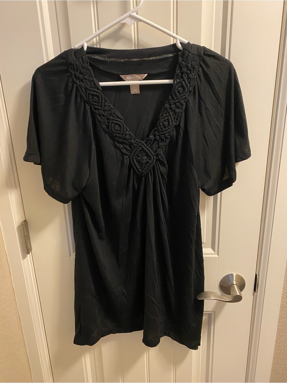 White Stag L Top Black 12 14 Blouse V-neck Shirt Large Lg